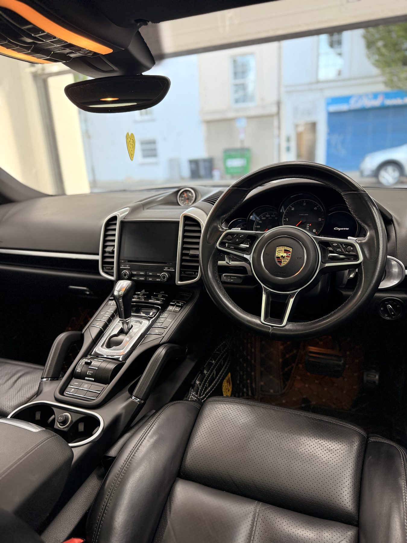 Porsche Cayenne interior after a full interior detail